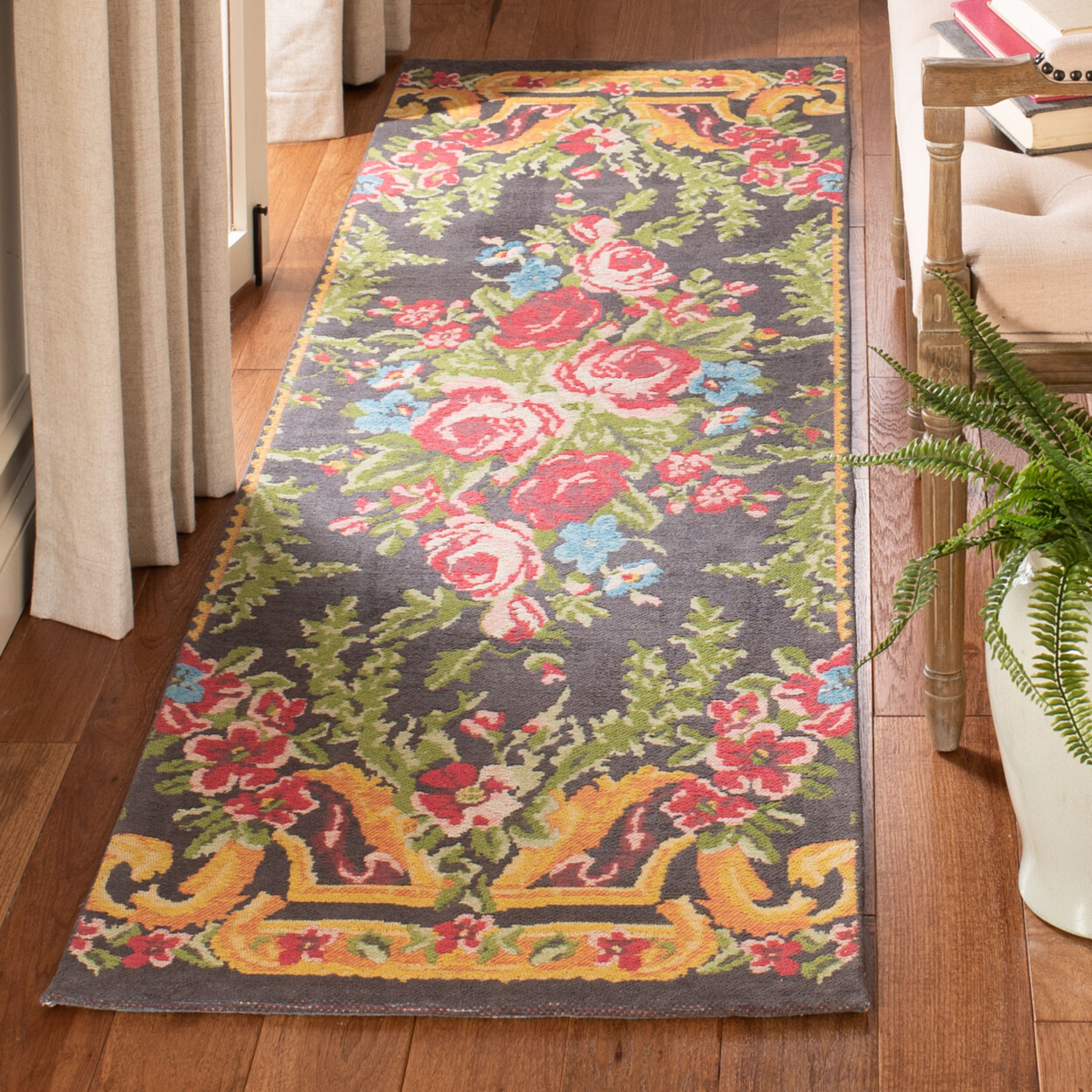 SAFAVIEH Classic Vintage CLV112F Grey / Rose Rug