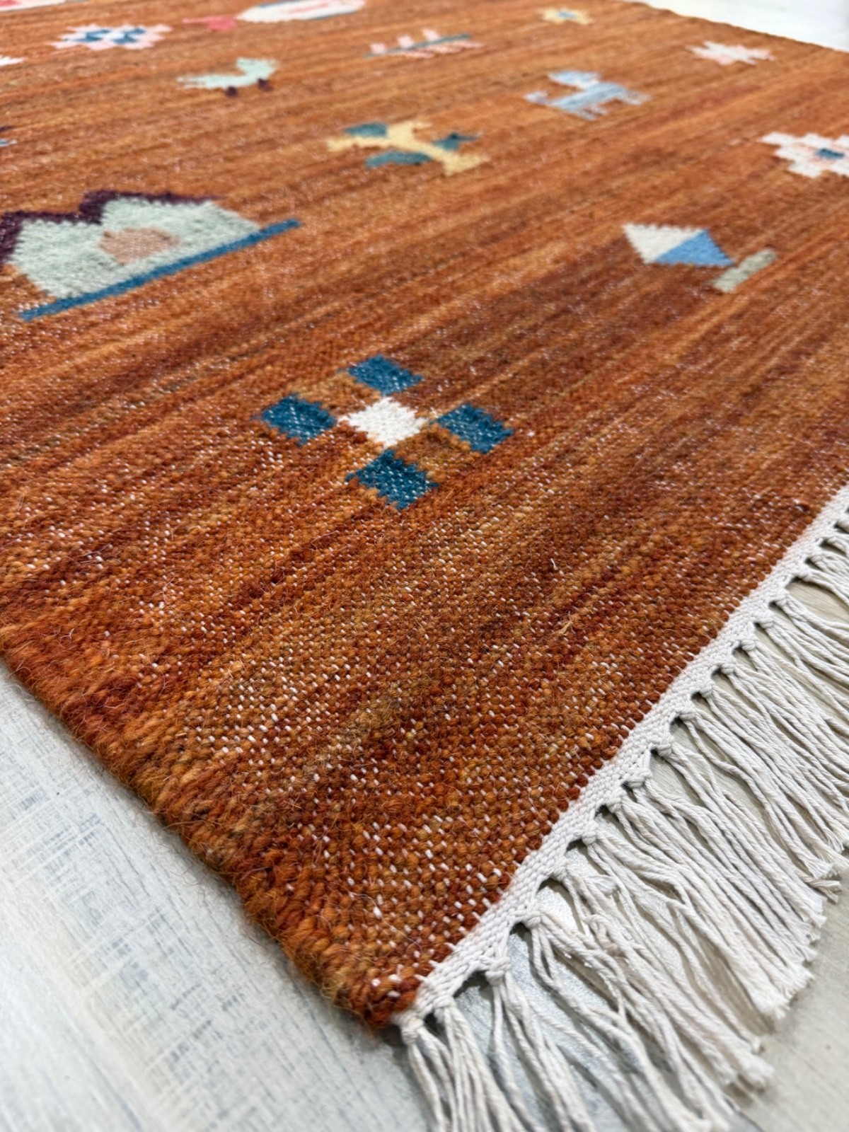 Sienna Hand Woven Wool Rug 4×6 Flatweave Scandinavian Folk Art Kilim for Kids