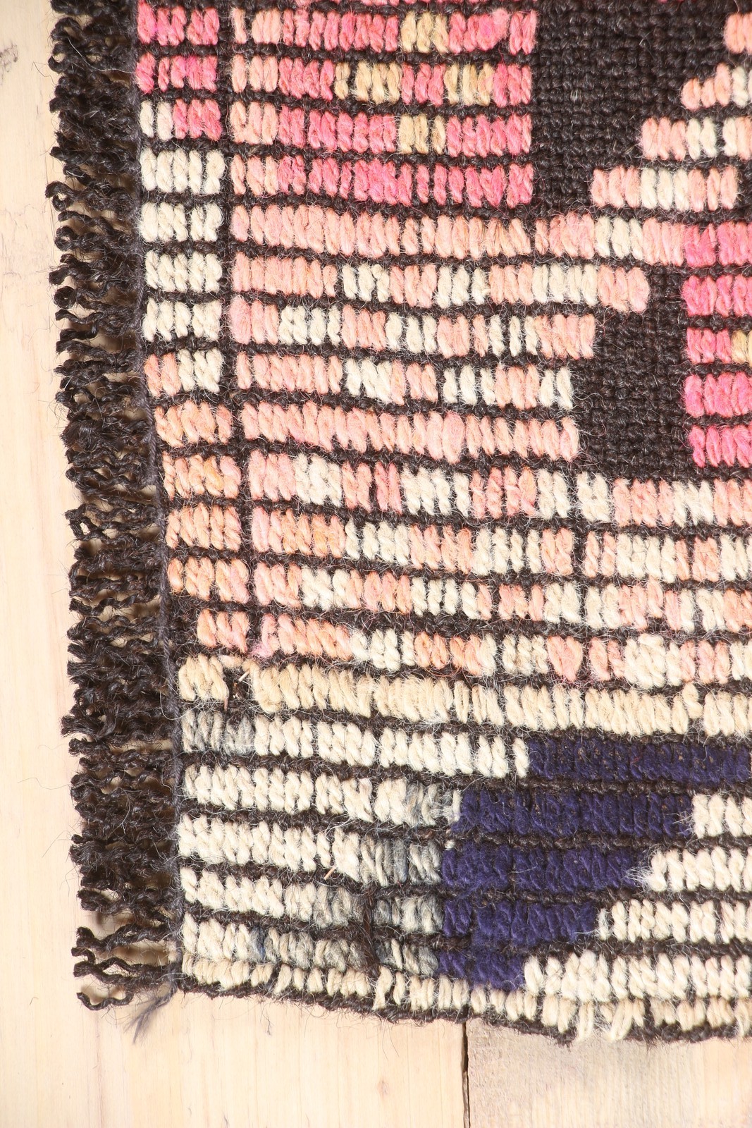 Turkish Vintage Kilim Rug 5,6×8,9 ft, Pink Large Geometric Rug