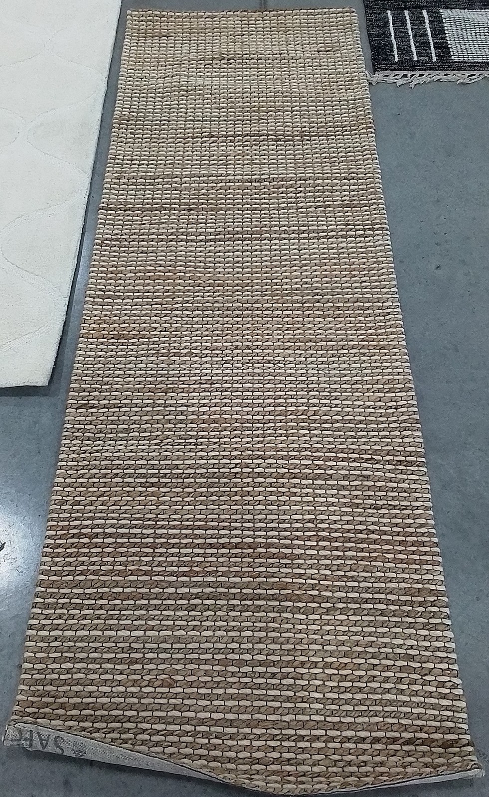 NATURAL / BEIGE 2′-3″ x 7′-0″ Back Stain Rug Reduced Price 1172797074 NFB553B-27