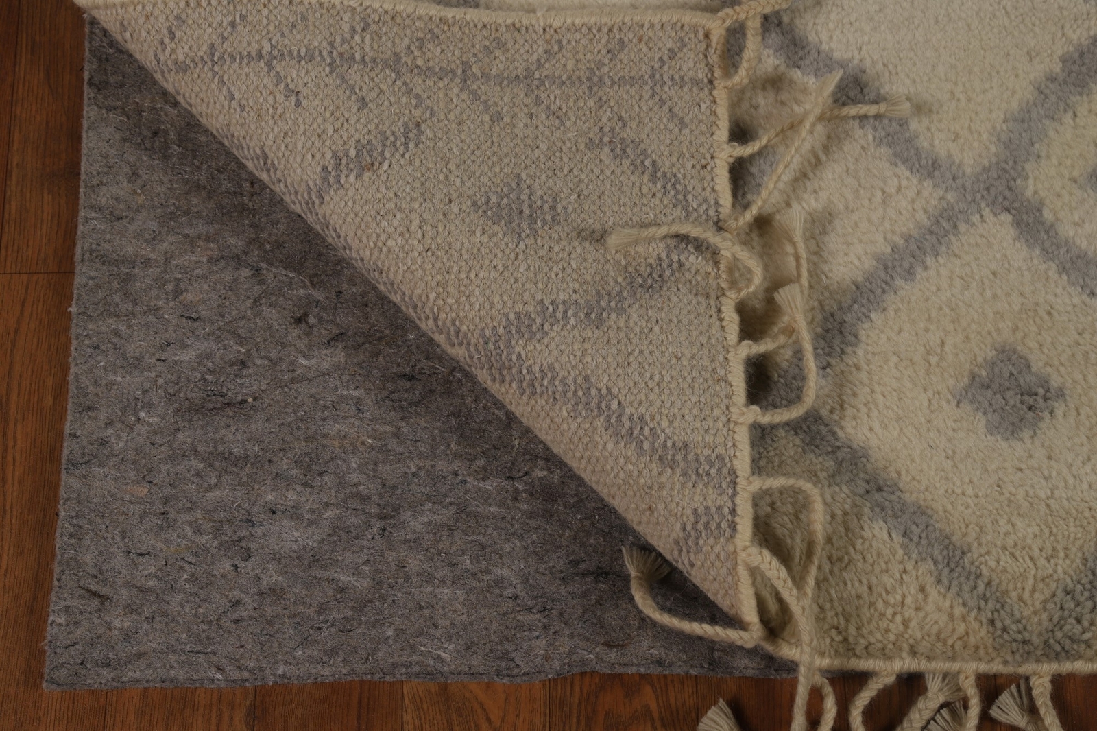 Custom Luxury Hand-Knotted Moroccan Wool Rug Modern Home Decor 5×8 ft
