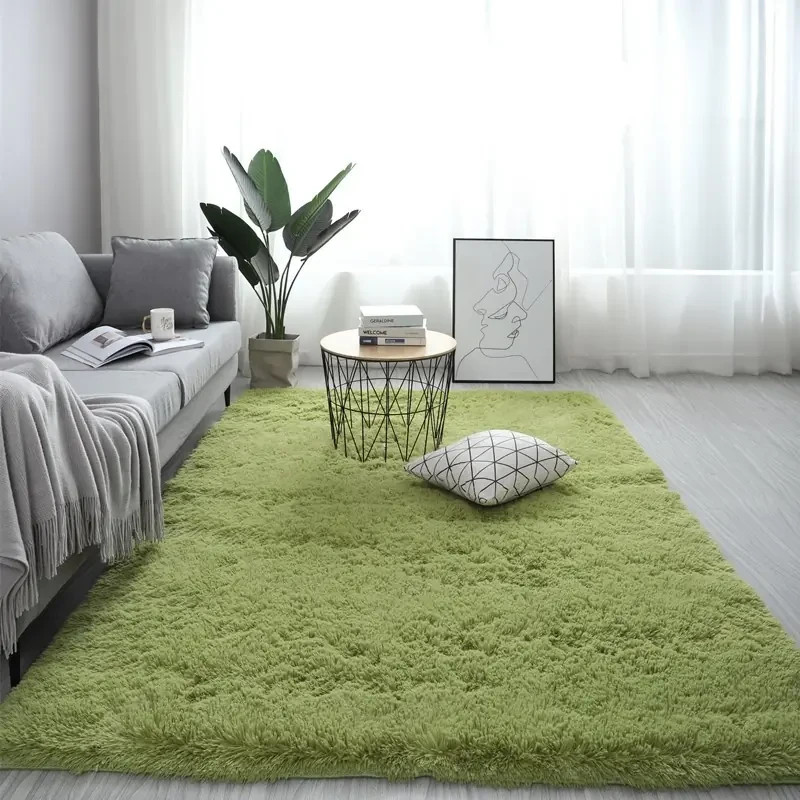 Fluffy solid color carpet