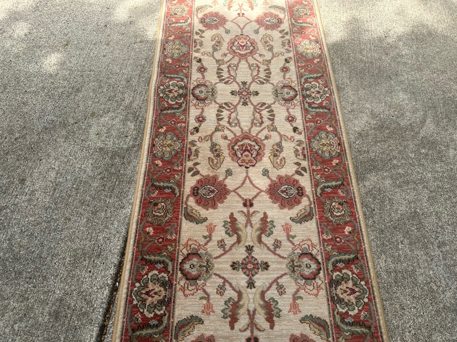Beautiful Karastan Runner Style Ashara Agra Ivory Size 2’6”x 8’