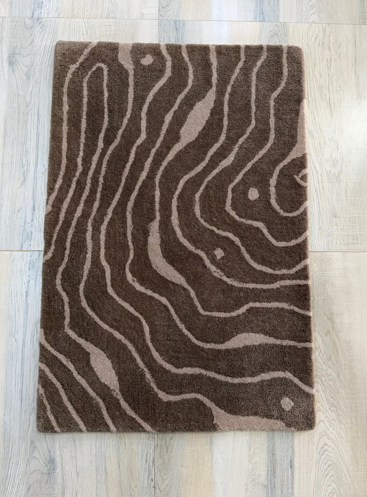 Hand Tufted Rug for Kids 100% Wool Chocolate Brown Taupe Contour Tree Rings 2×3