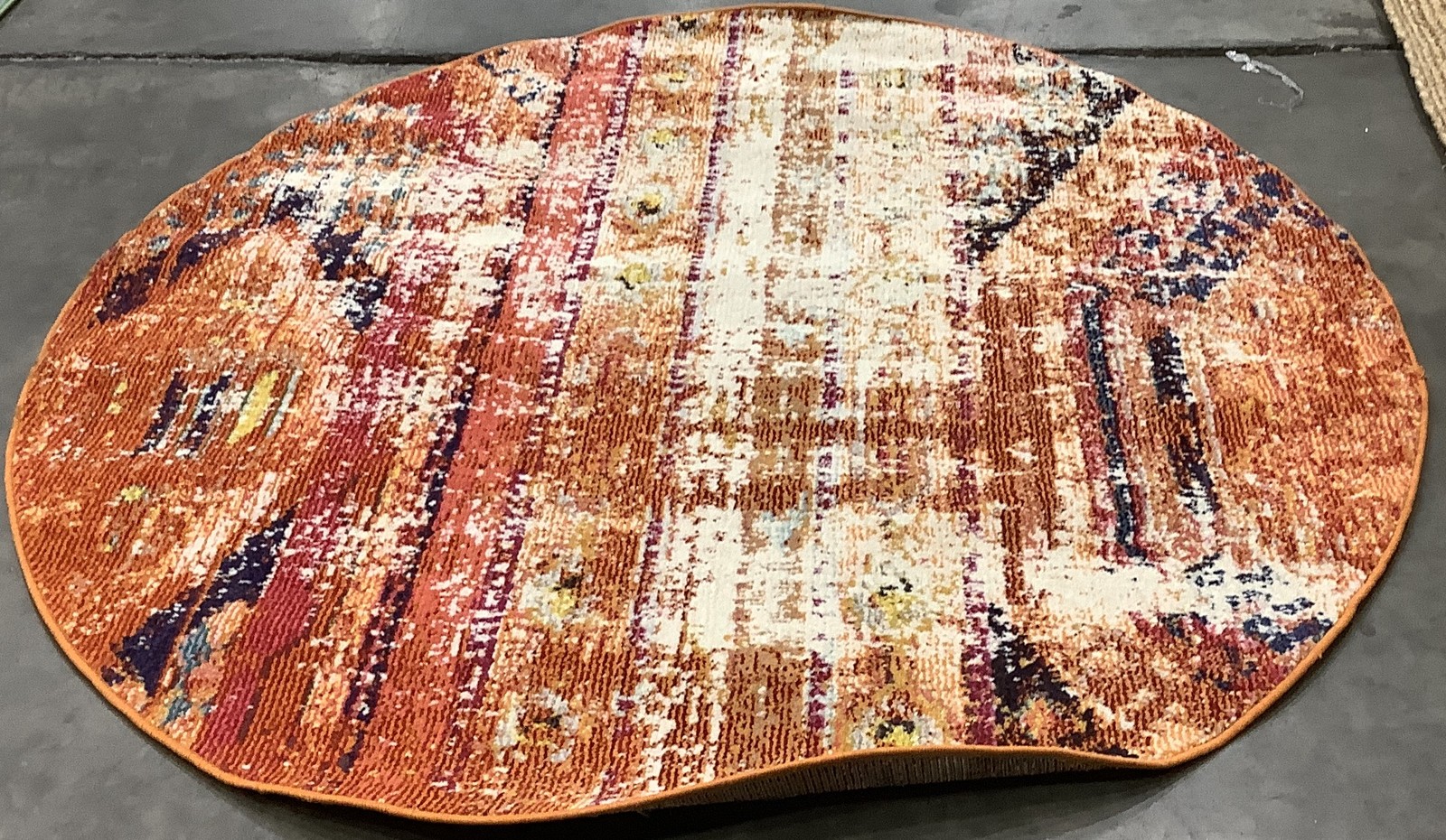 ORANGE / MULTI 5′-0″ x 5′-0″ Back Stain Rug, Reduced Price 1172682869 MNC222H-5R