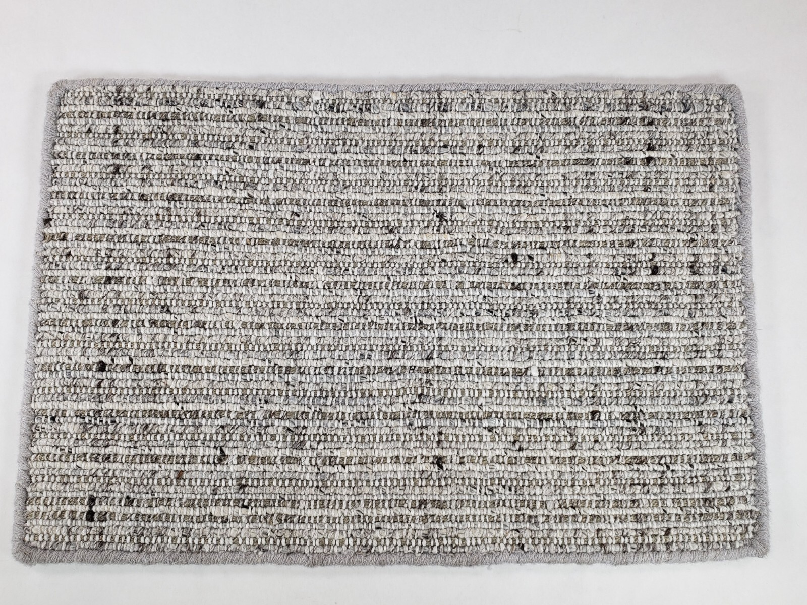 Stanton Antrim Ice Grey Corduroy Hand Loomed Rectangle Carpet Area Rug 27″ X 15″