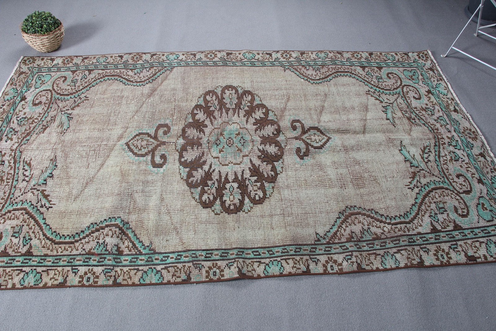 4,6×7,9 ft Rug, Vintage Turkish Rug, Beige Green Floral paisley Wool Rug