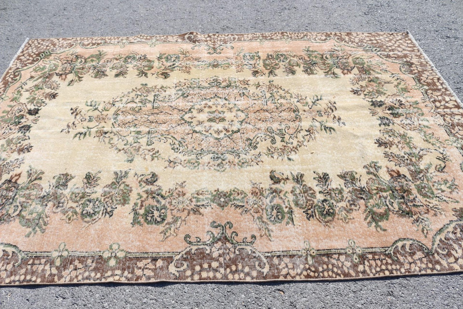 Vintage Turkish Rug 5,9×8,9 ft (181×270 cm), Brown Bordered Rug