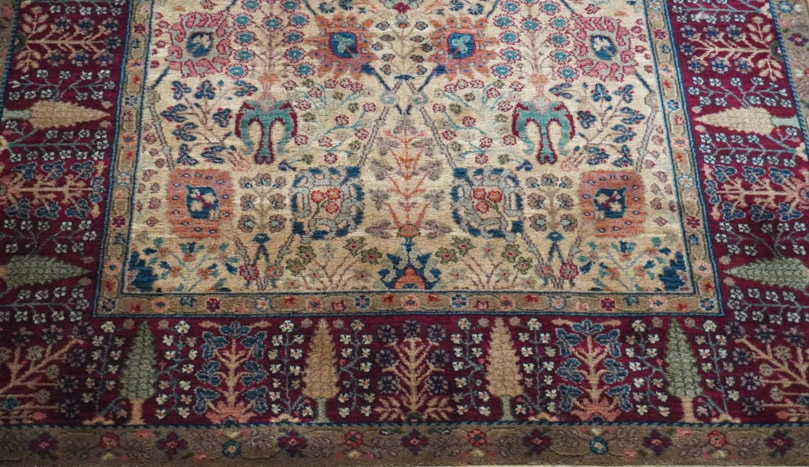 Mint Authentic Karastan# 900-901 Vase Samovar Wool Rug 5’9″ x 9′ Excellent