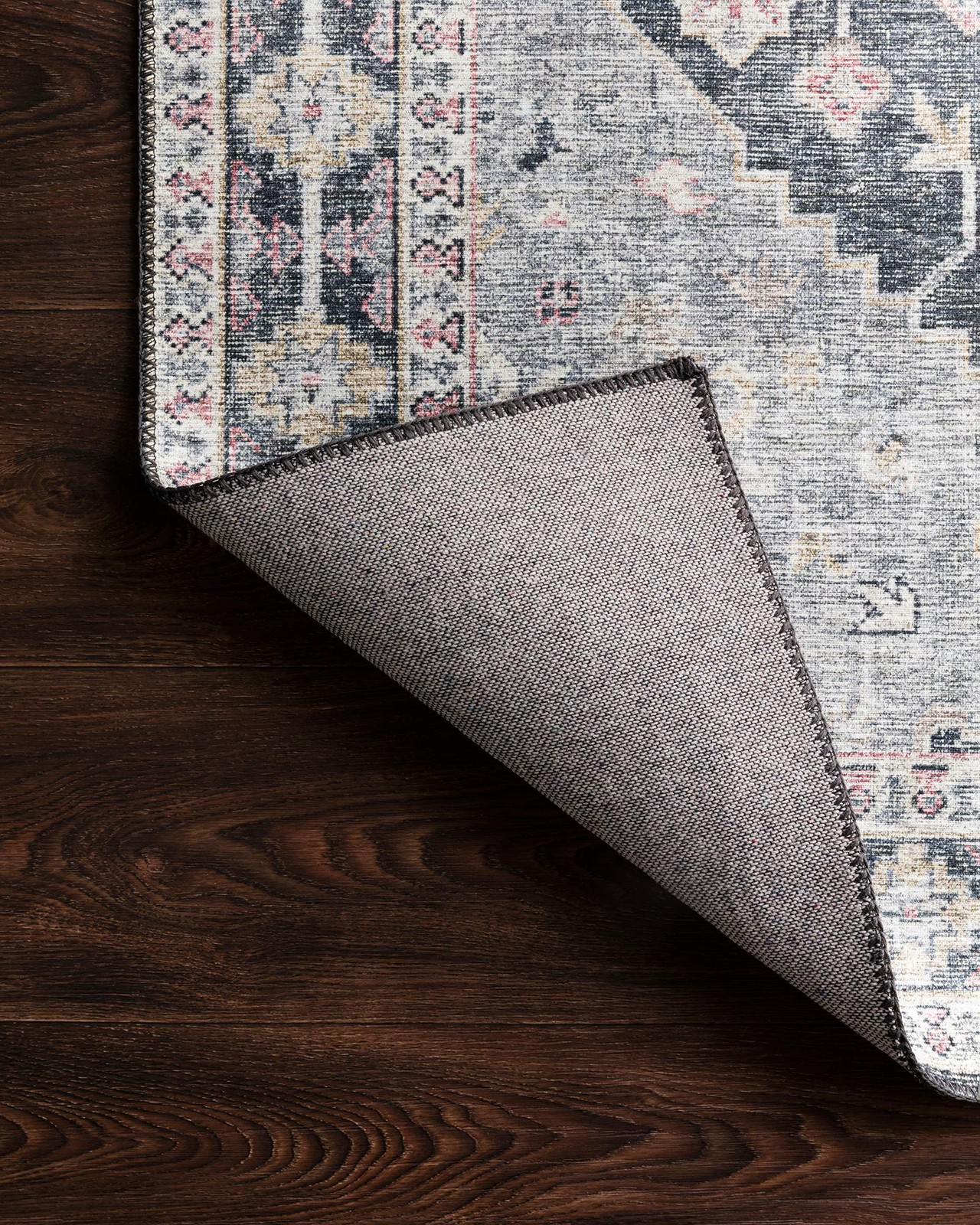 Loloi Skye Collection SKY-02 Charcoal/Multi 2′-0″ x 5′-0″ Accent Rug