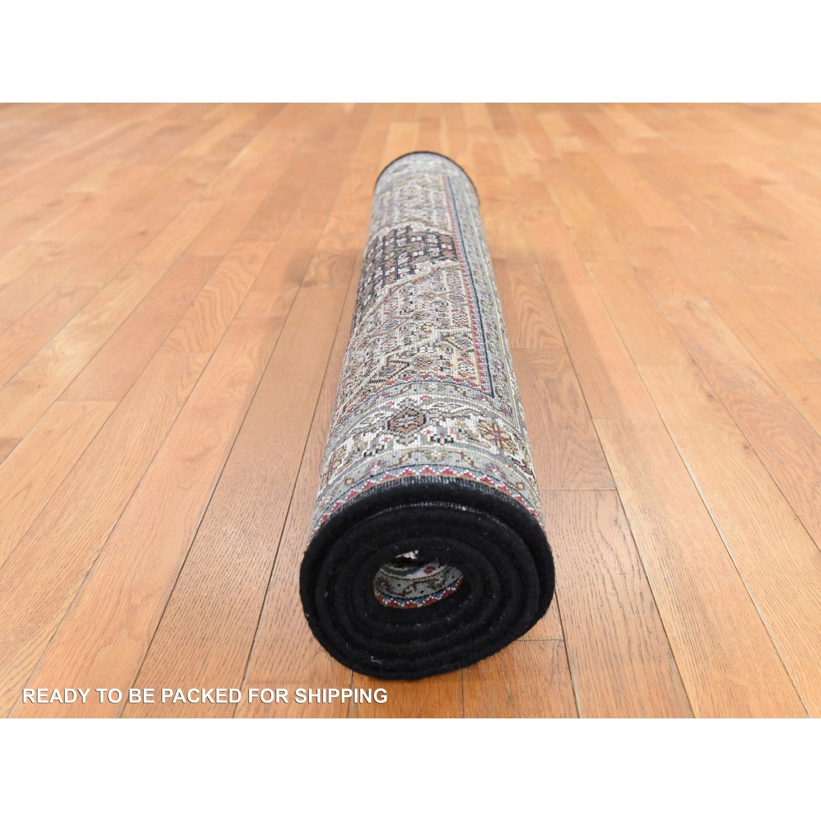 4’x6′ Black 250 KPSI Tebraz Mahi with Medallion Design Hand Knotted Wool Rug