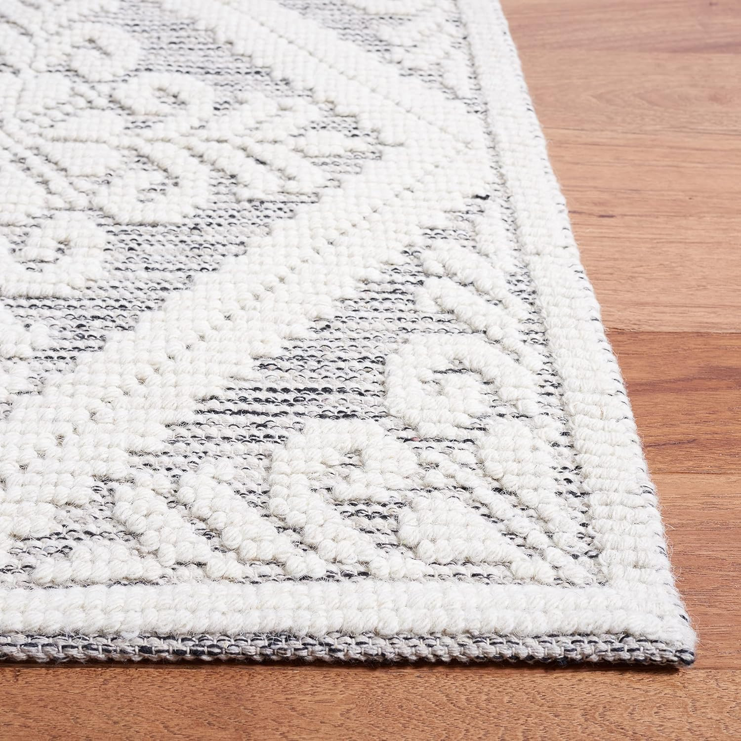 Vermont Handmade Wool Area Rug 6′ x 9′ – Ivory & Grey for High Traffic Areas