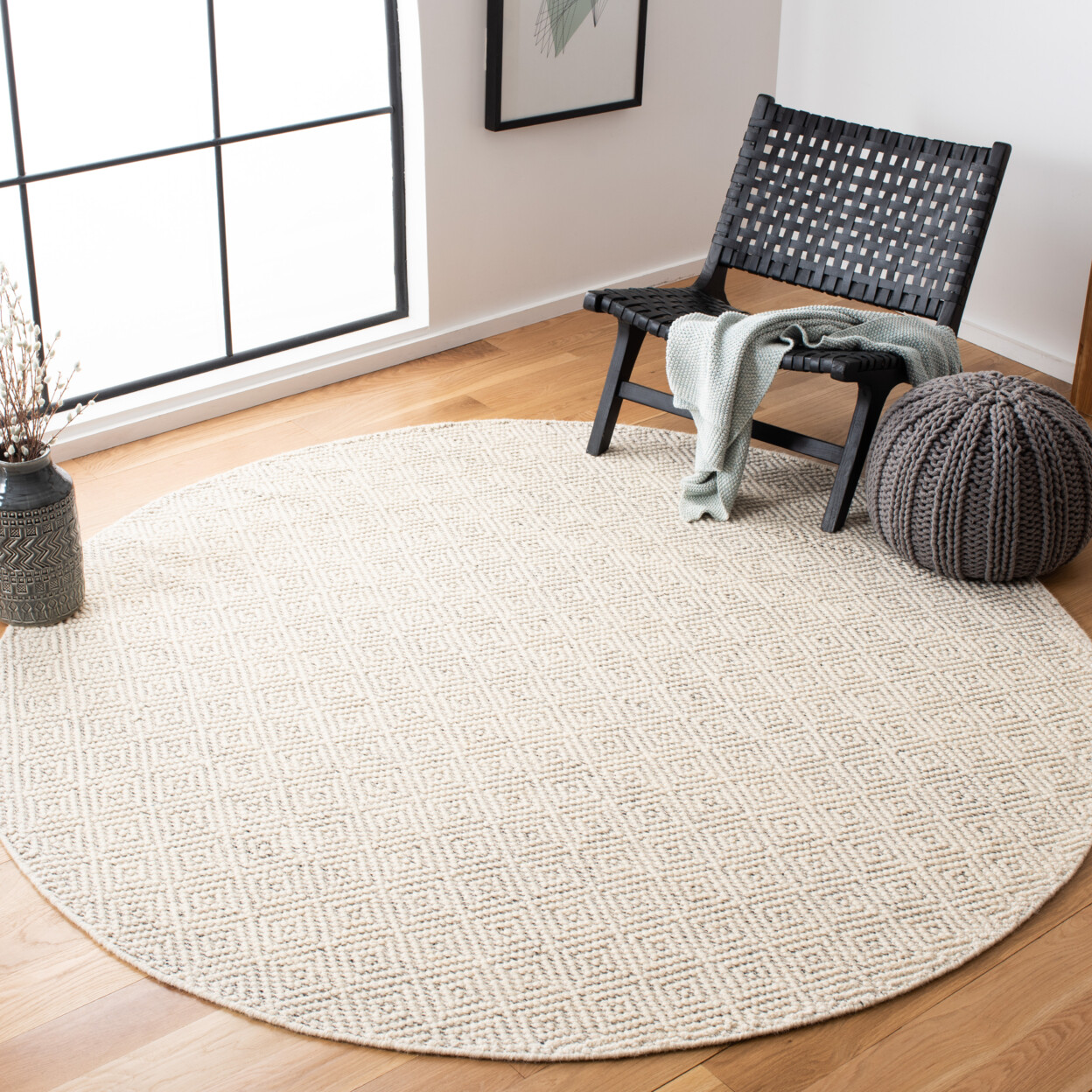 SAFAVIEH Natura NAT503A Handwoven Ivory / Light Grey Rug