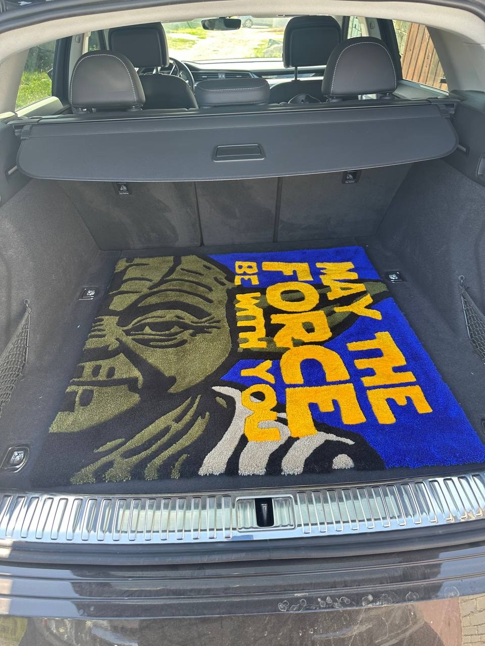 Yoda Tufted Rug – 80×80 cm – Handmade Star Wars Inspired Decor