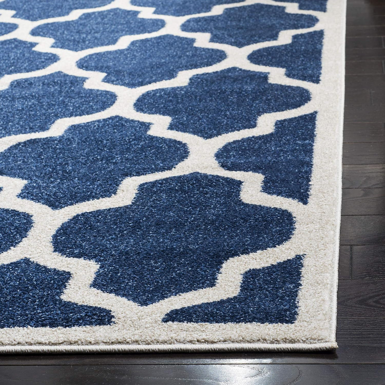 Amherst 9′ x 12′ Area Rug – Navy & Beige Moroccan Trellis, Easy Care