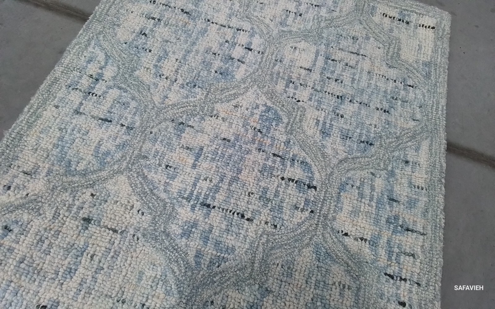 IVORY / TURQU 2′-3″ x 10′-0″ Back Stain Rug Reduced Price 1172762058 ABT474K-210