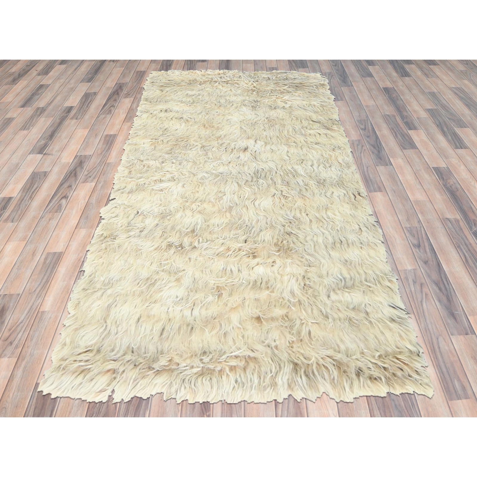 3’1″x5’3″ Beige Shaggy Moroccan Undyed Natural Wool Hand Knotted Rug R82570