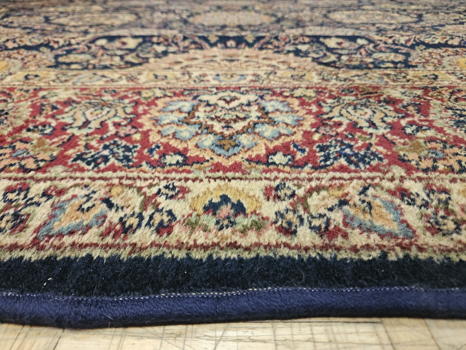 9×12 KARASTAN KAZVIN 700 – 786 100% WOOL RUG