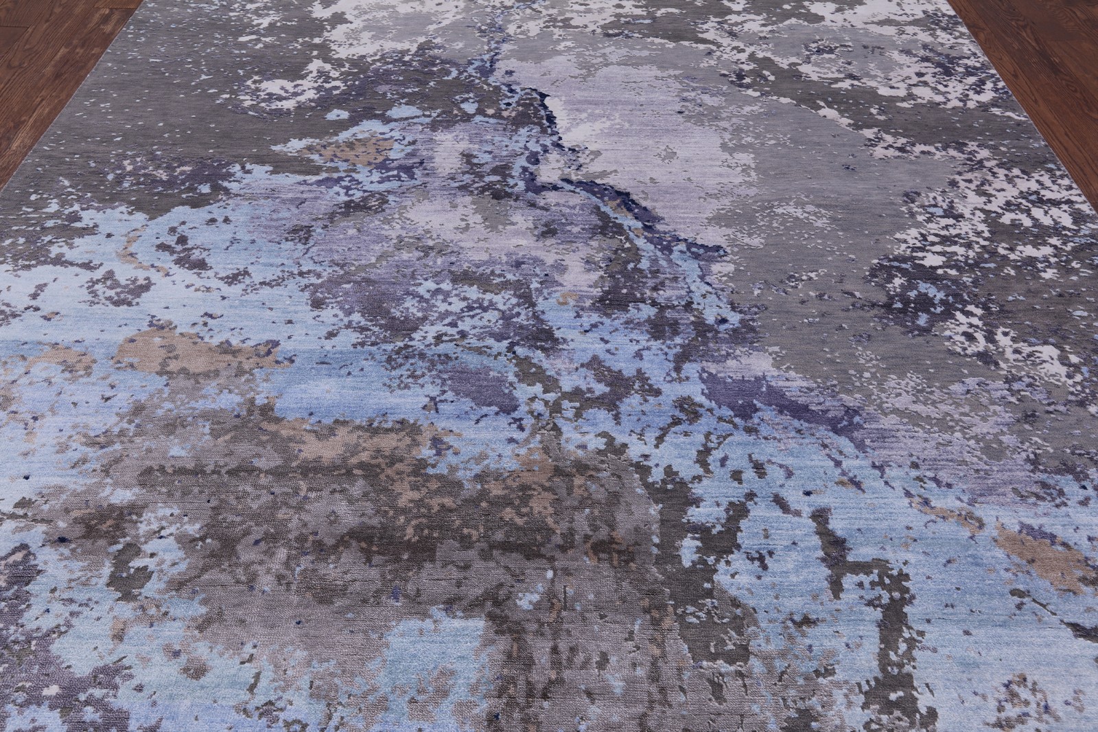 8′ 1″ X 10′ 0″ Abstract Handmade Wool & Silk Rug – Q3884
