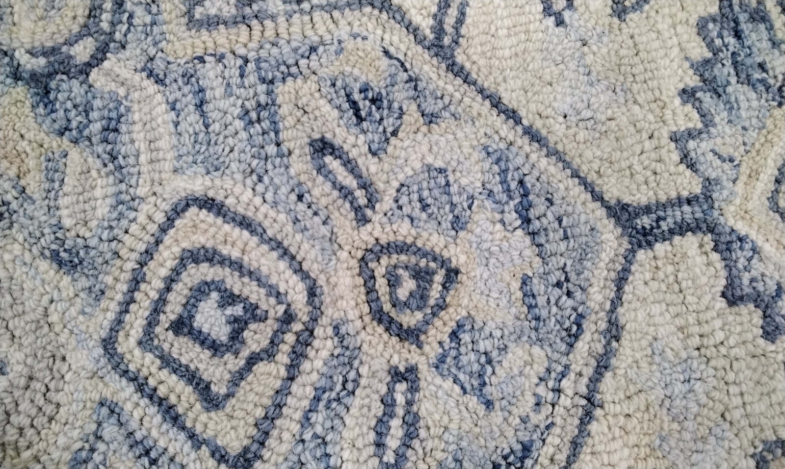 IVORY / BLUE 5′ X 5′ Square Back Stain Rug, Reduced Price 1172726743 MLP503G-5SQ