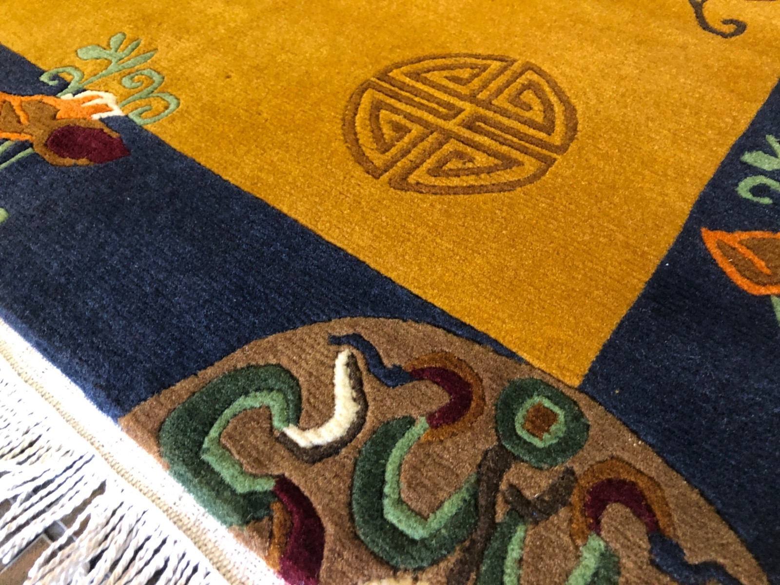 Hand knotted Tibetan cloud Traditional carpet ( 90 cm × 180 cm)