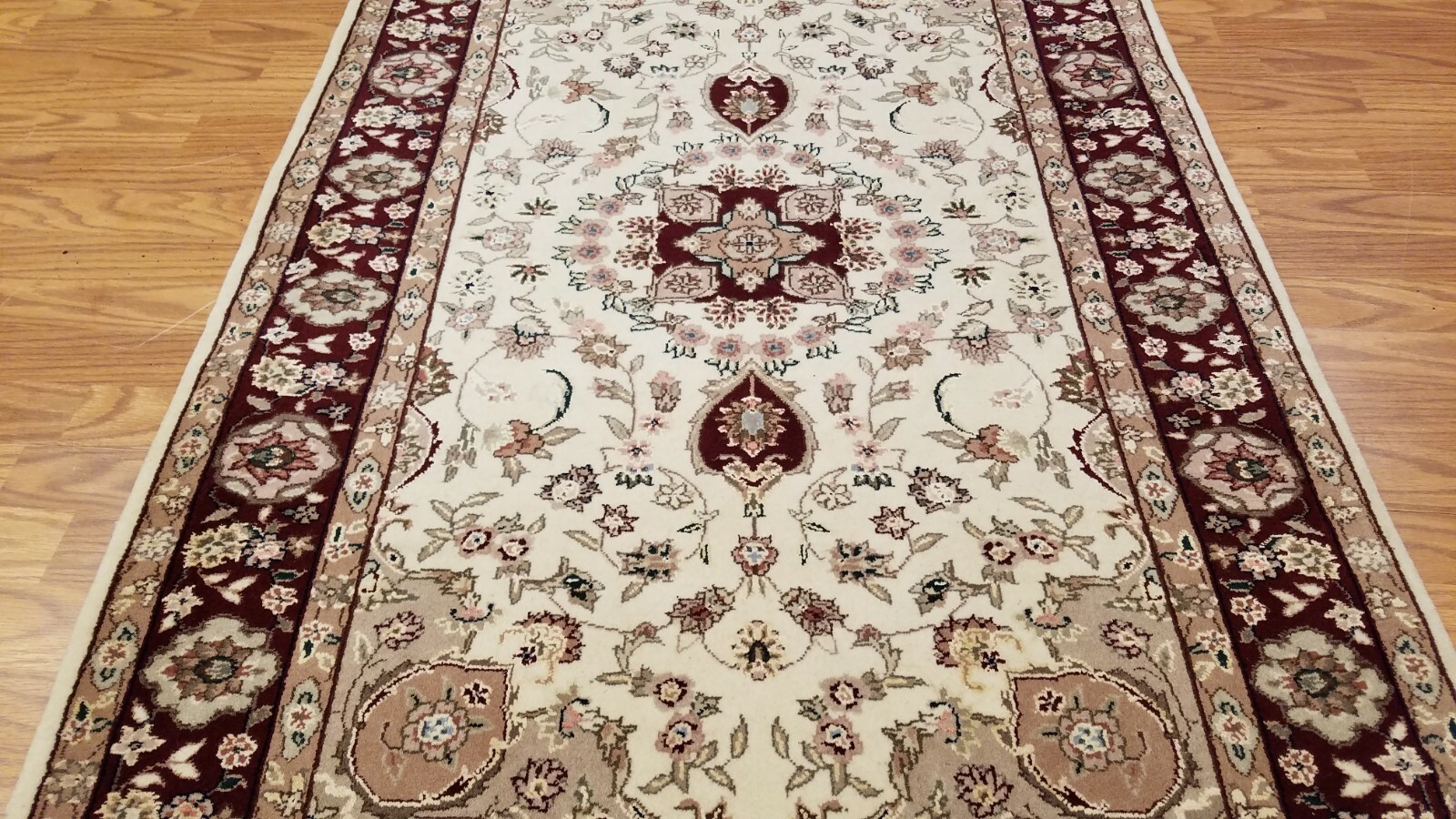 3 x 5 Ivory Burgundy Wool & Silk Hand Knotted Area rug