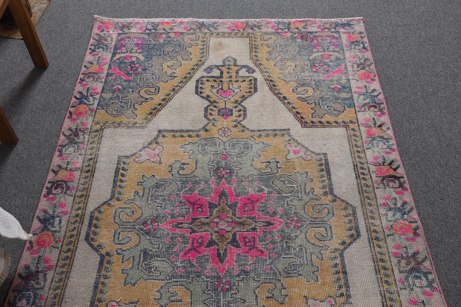 4×6,7 ft Rug, Turkish Vintage Area Rug, Pink Wool Rug