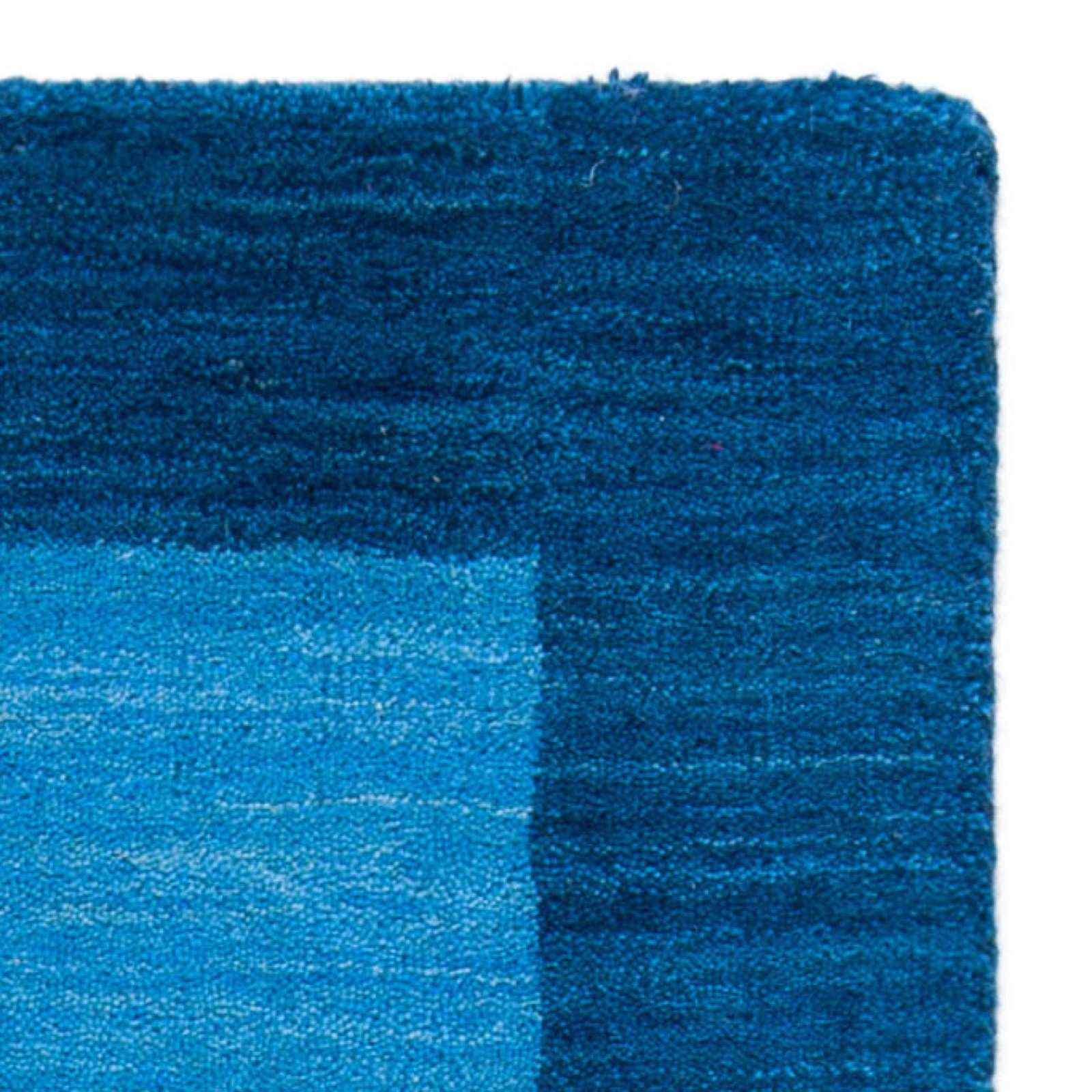 Himalaya Collection Area Rug – 5′ x 8′, Light Blue & Dark Blue, Handmade Wool…