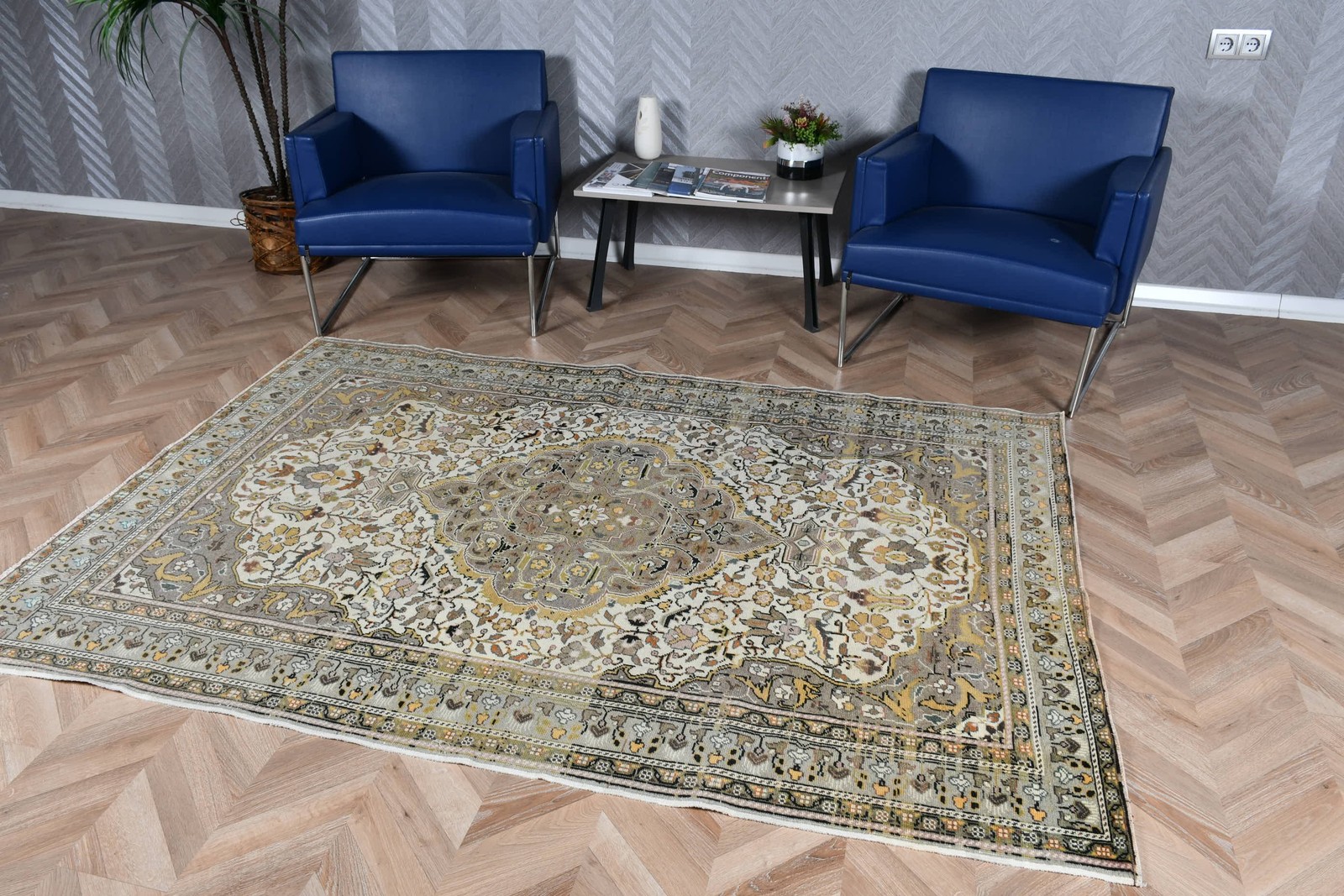 Turkish Vintage Rug, 5×7,2 ft Area Rug, Gray Yellow Animal Print Wool Rug