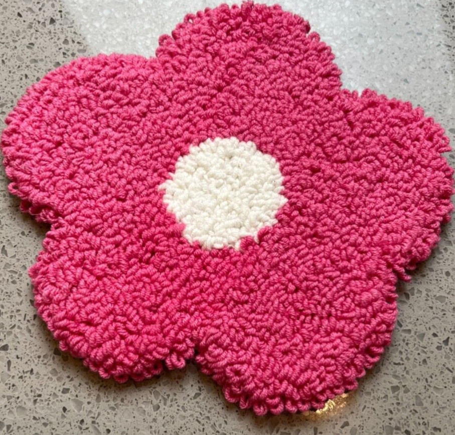 Y2K HANDMADE SET OF 3 TUFFED COASTERS/RUGS RED PINK FLORAL & GREEN WHITE CHECKER