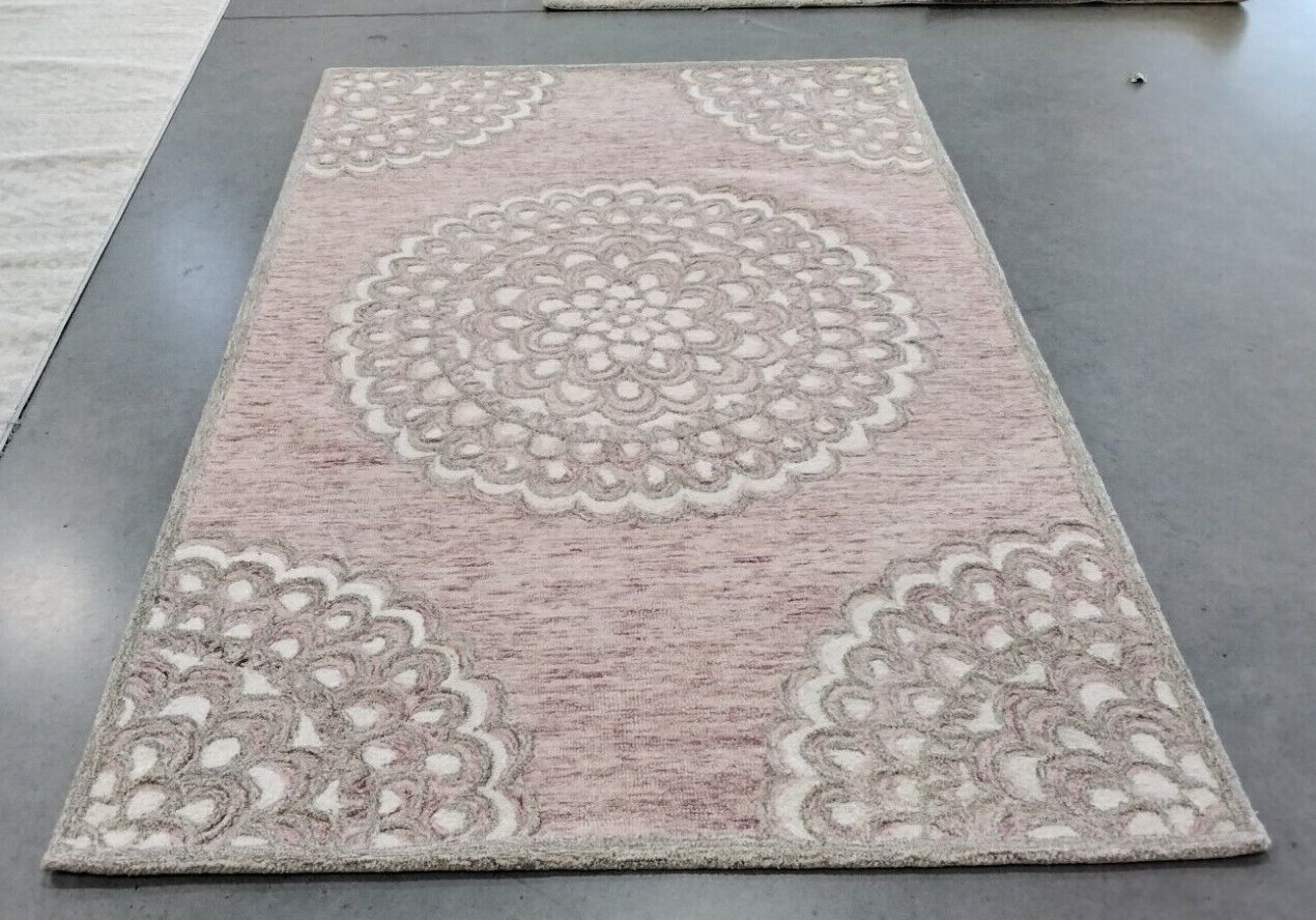 DARK PINK / IVORY 5′ X 8′ Back Stain Rug, Reduced Price 1172720344 MET901U-5