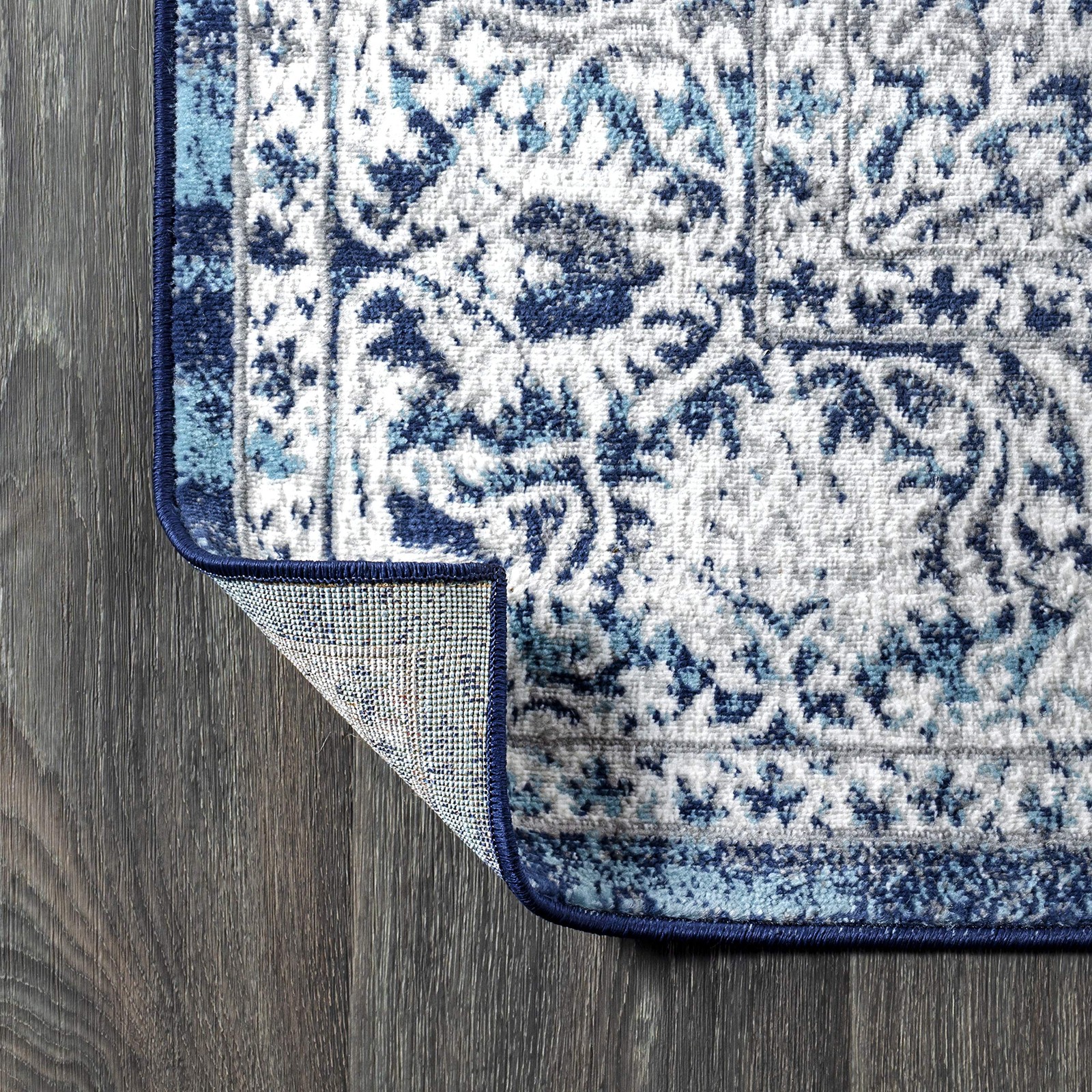 Jonathan Y Modern Vintage Medallion Navy/Light Gray Indoor Area Rug 5X8 Country