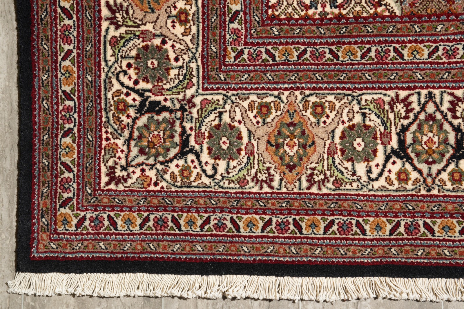 6.5 x 10 Perrsian Tabriiz Mahii Rug Wool and Silk Irran #F-4218