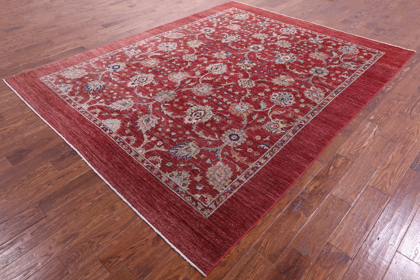 Red 8′ 1″ X 10′ 0″ Traditional Handmade Wool Rug – Q15626