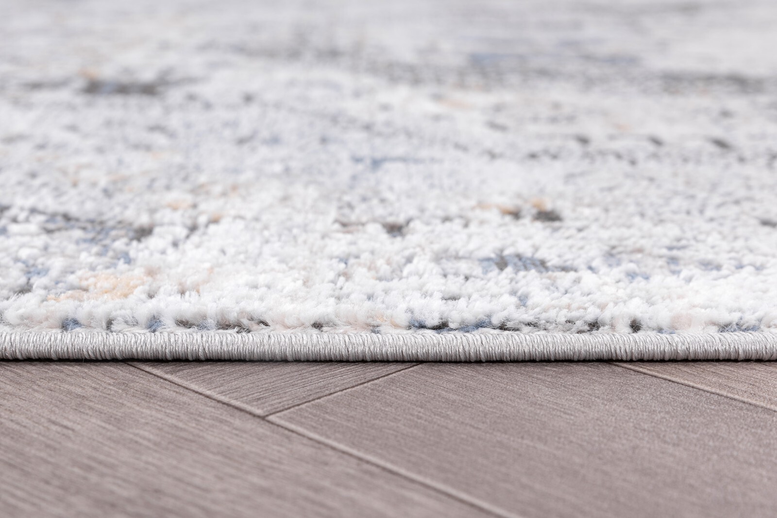 L’Baiet Anna Grey Oriental 5 ft. x 7 ft. Area Rug