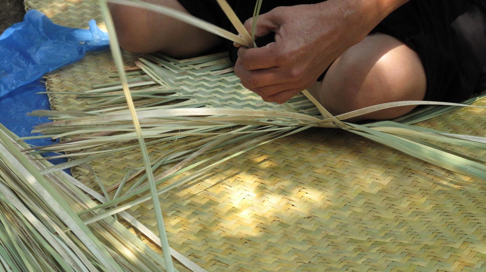 Petate Tule Rush Straw Rug Handwoven Palm Organic floor bed bedroll mat 3.5’x6′