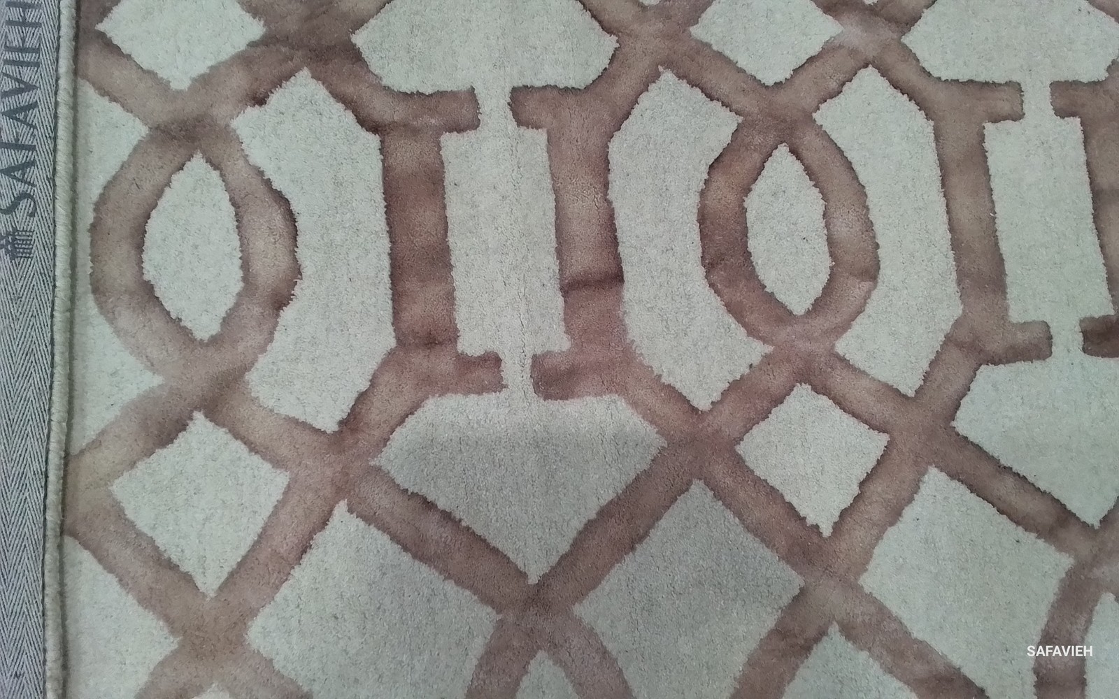 IVORY / CAMEL 9′-0″ x 12′-0″ Back Stain Rug, Reduced Price 1172802706 DDY712E-9