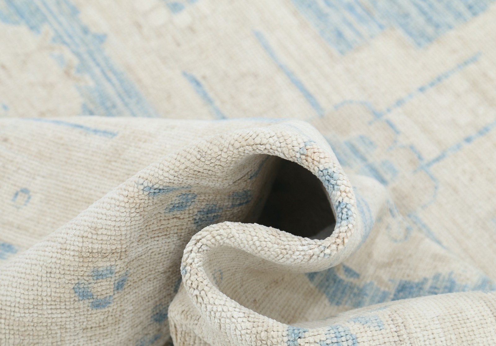 8×9.8 ft Handknotted Light Blue and Ivory Rug. Traditional Floral Pattern Carpet