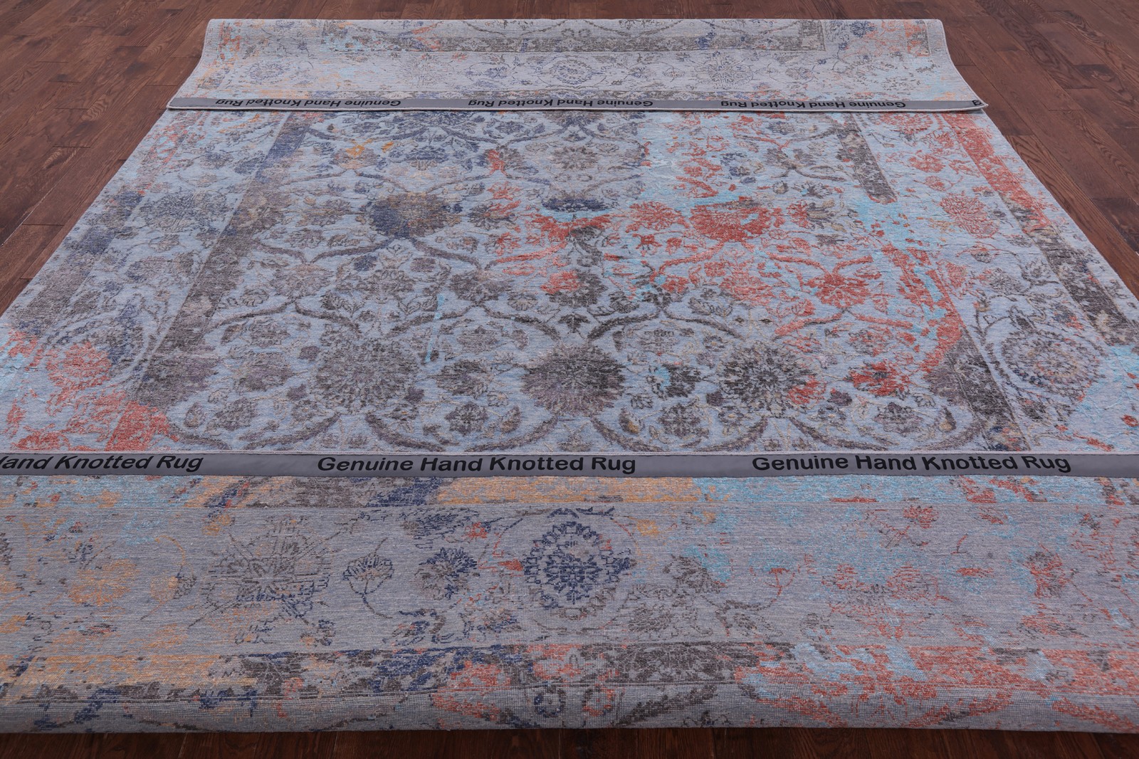 9′ 11″ X 13′ 9″ Traditional Wool & Silk Handmade Rug – Q15558