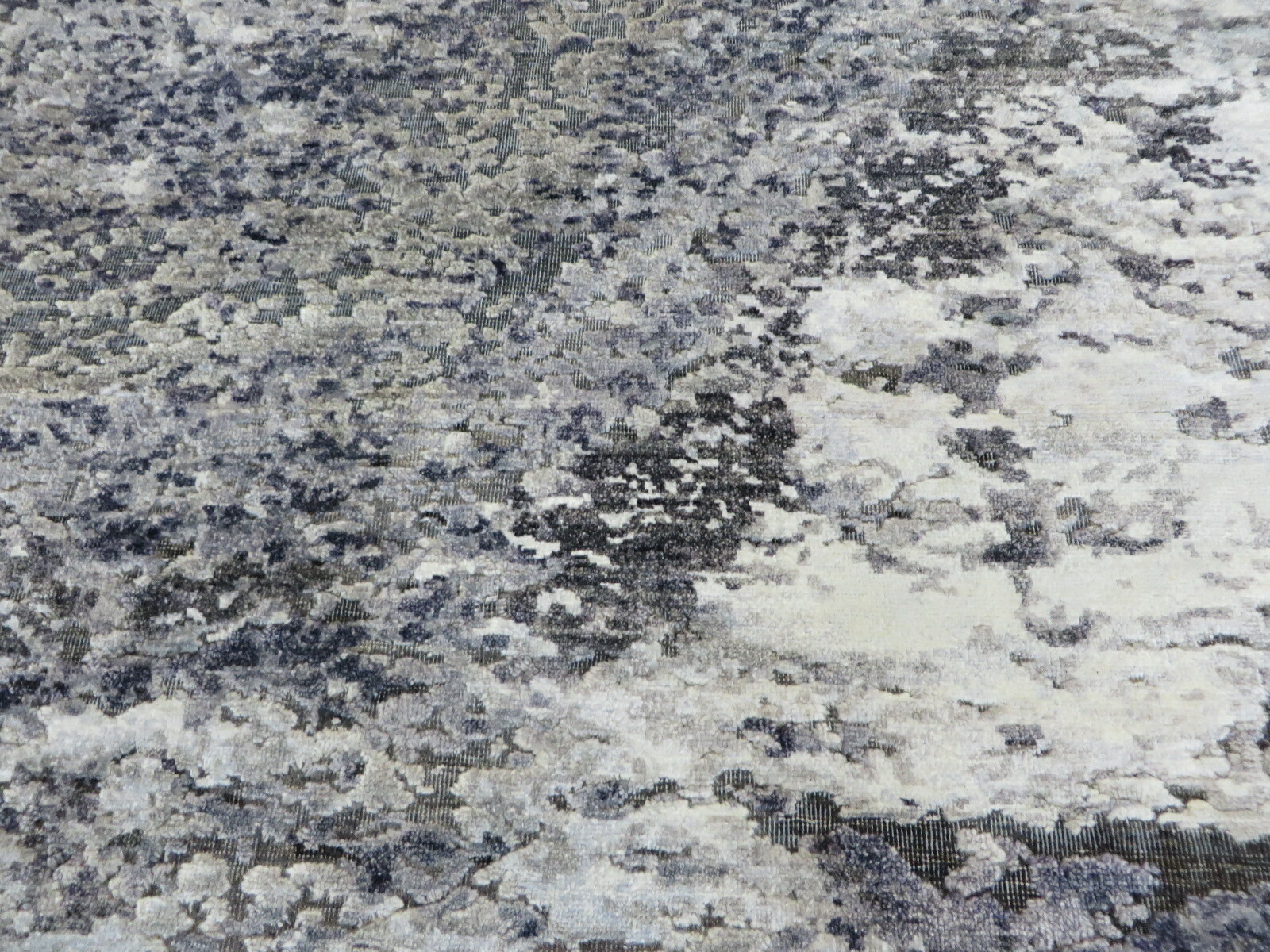 7’8 x 7’10 Round Hand Knotted Fine Modern Abstract Oriental Rug With Silk G8307