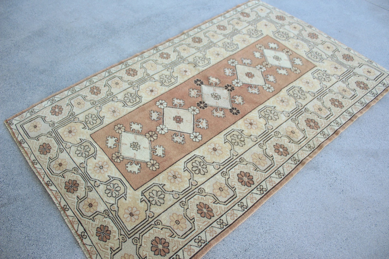 3,9×6,3 ft Area Vintage Turkish Rug, Brown Ikat Wool Rug