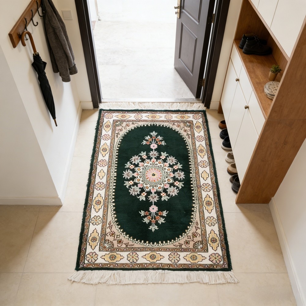 2x3ft Green Mini Handmade Silk Rug Classic Orient Design Small Area Carpet 114C