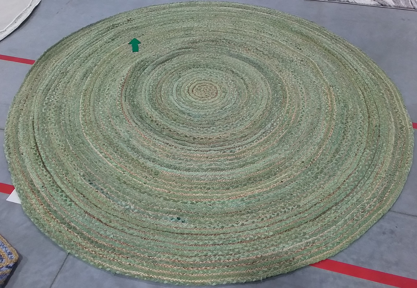 GREEN / NATURAL 8′-0″ x 8′-0″ Damaged Rug, Reduced Price 3172810807 CAP202Y-8R