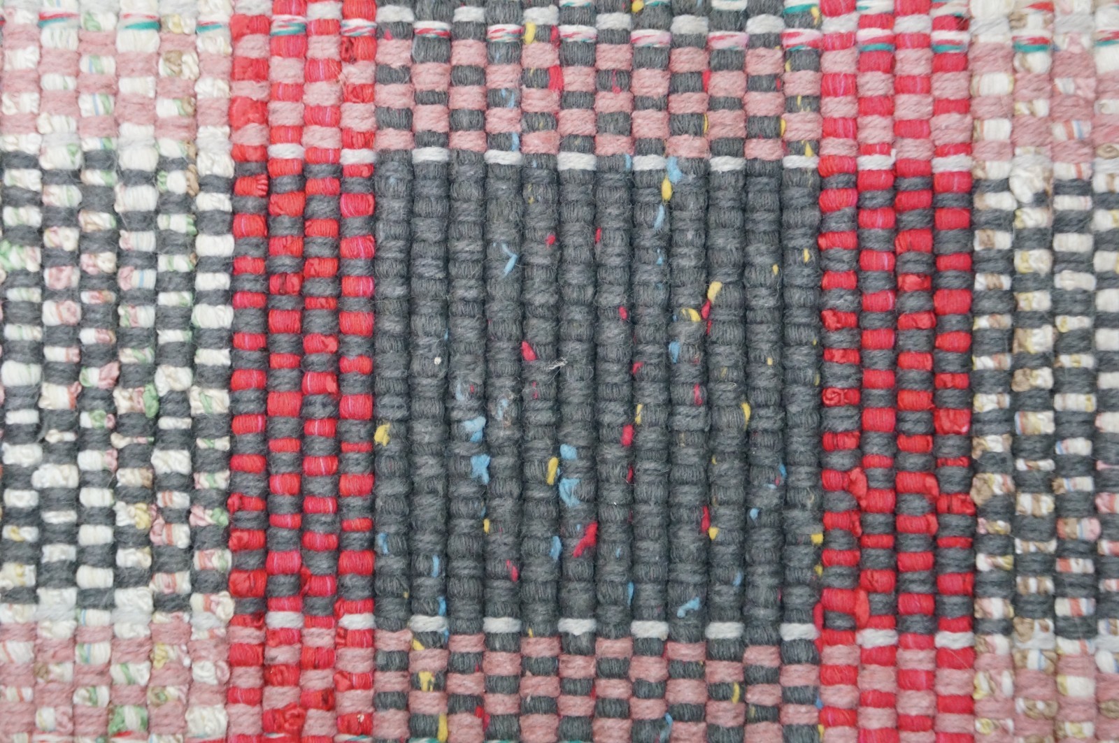 Vintage Handmade Plaid Striped Cotton Rag Rug Carpet Mat 18″ x 34″