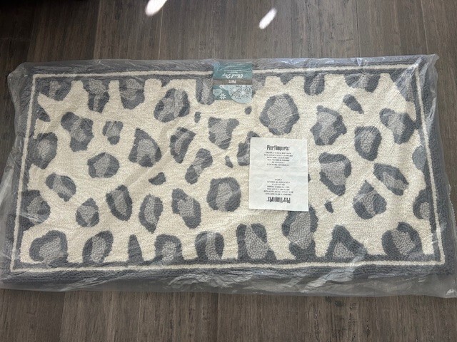 *NEW* Pier One Imports C-Step Leopard Print Rug 42″ X 22″