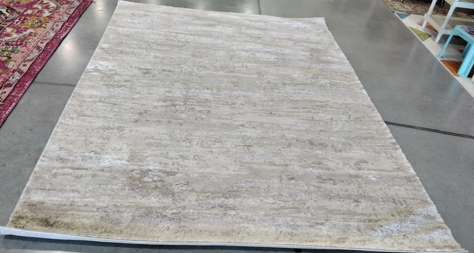 IVORY / BEIGE 6′-7″ X 9′ Damaged Binding Rug, Reduced Price 1172754069 CTY350B-6