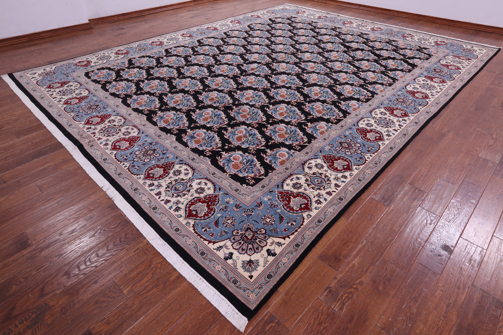 Black Traditional Hand-Knotted Wool Rug 11′ 11″ X 15′ 5″ – Q23535
