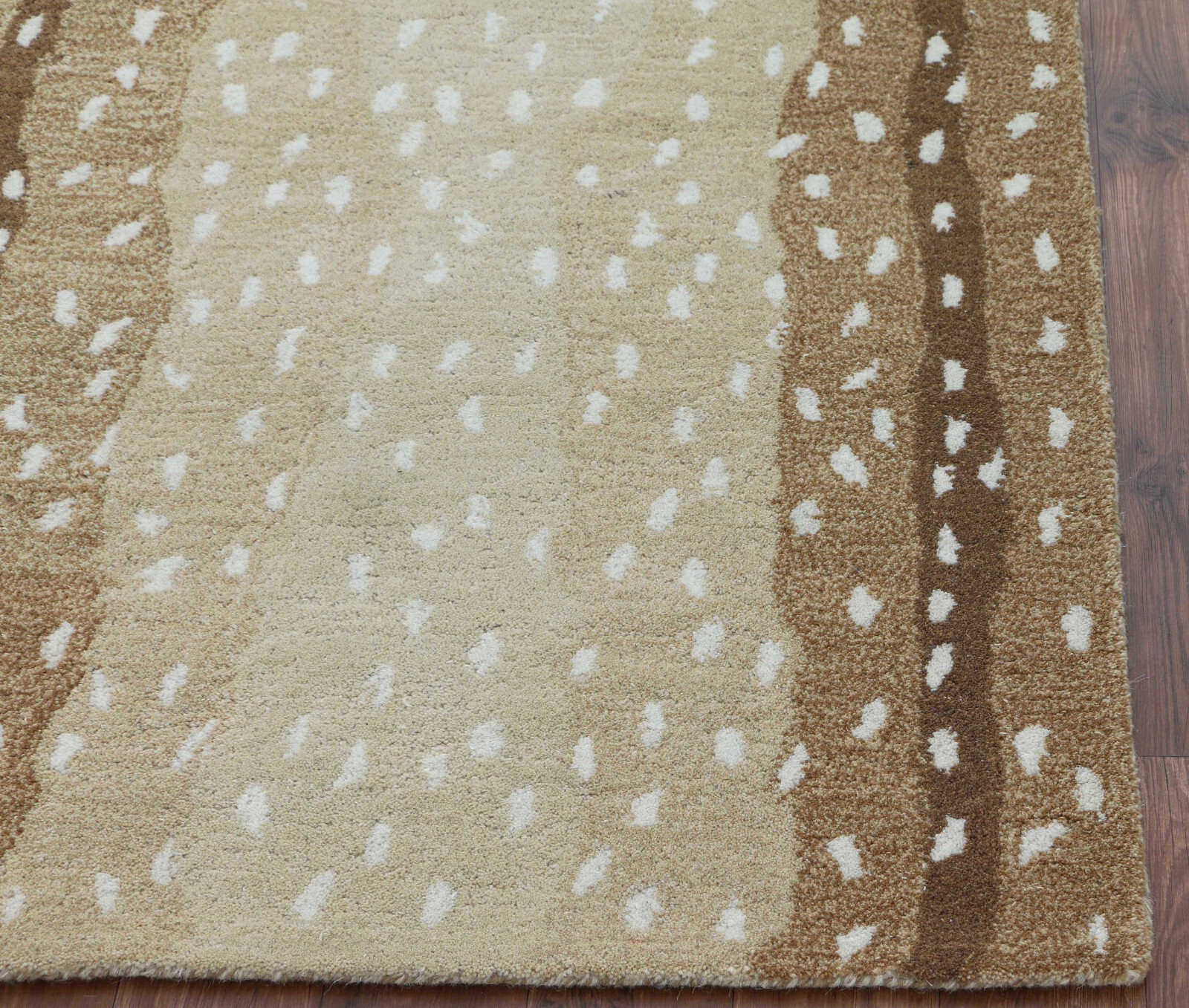 Antelope Cheetha Print Handmade Parsian Style Woolen Without