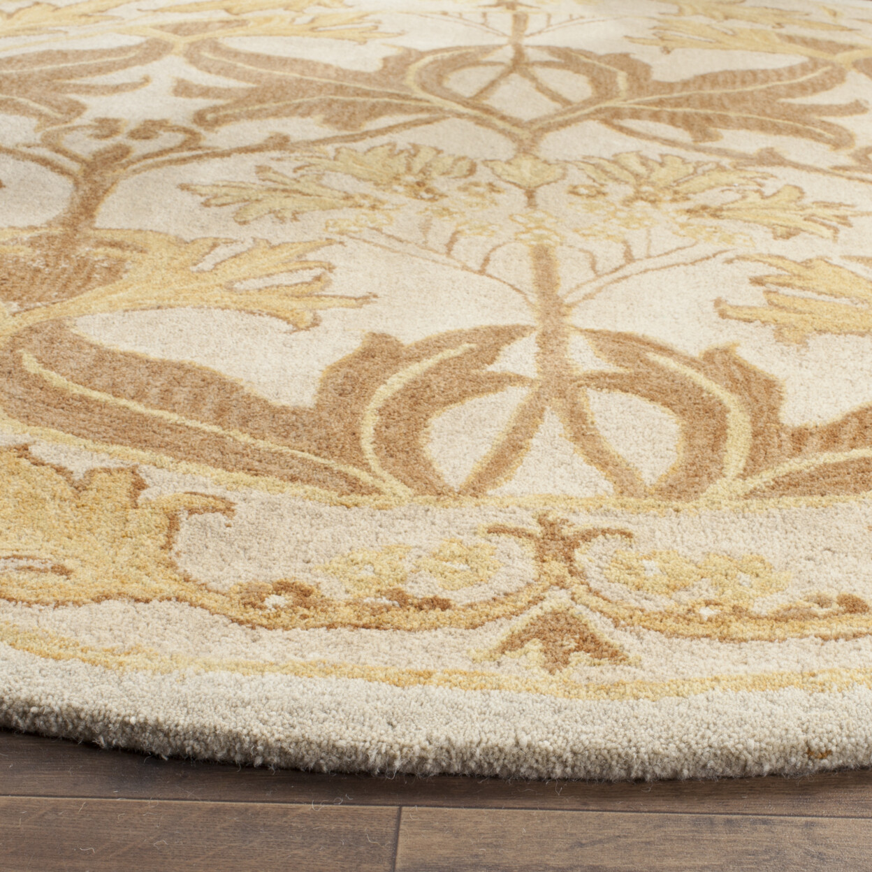 SAFAVIEH Antiquity AT841B Handmade Beige / Gold Rug