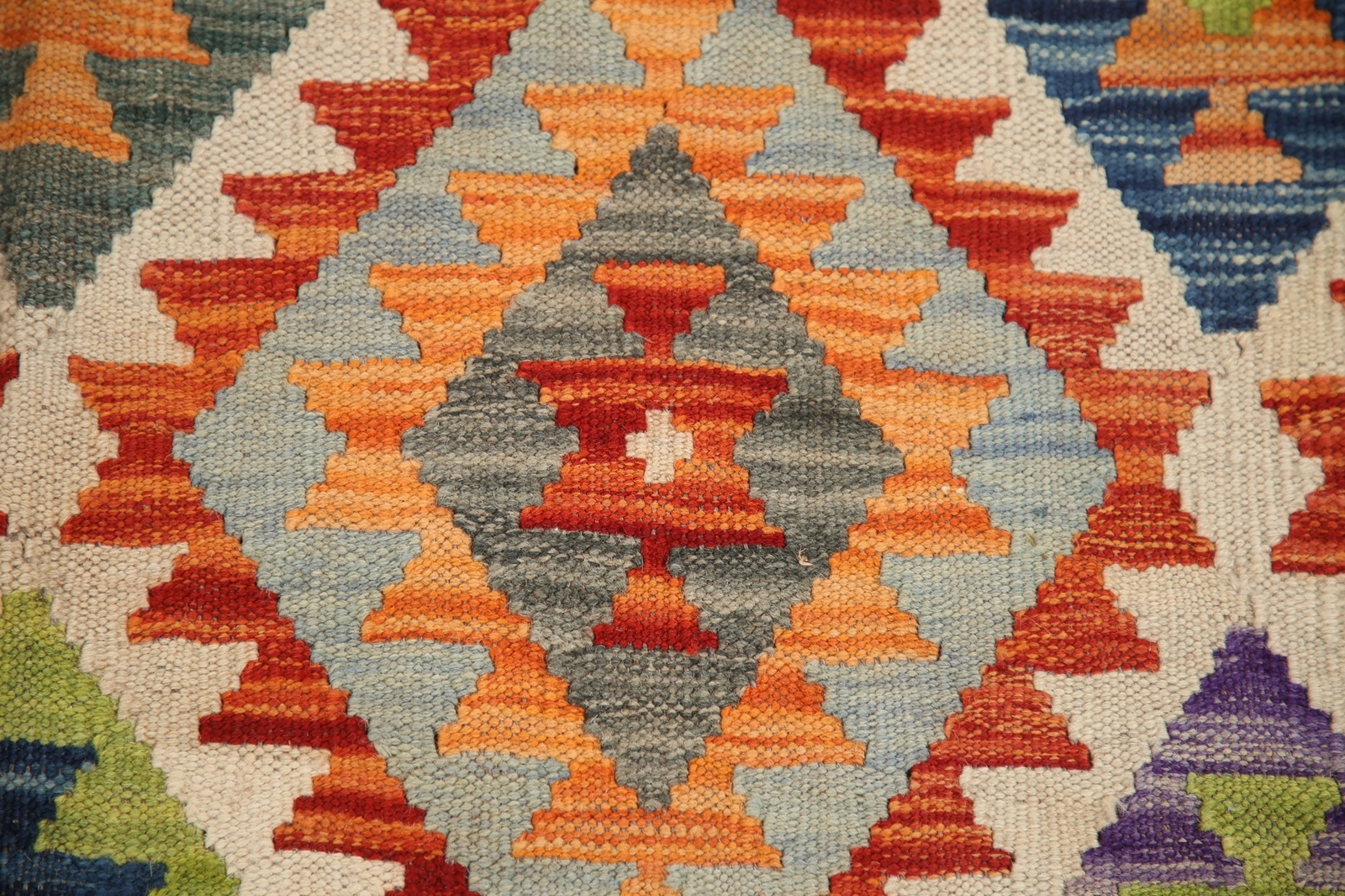 South-western Pastel Color Hand woven Reversible Kilim Area Rug 5’x6′ Wool Rug